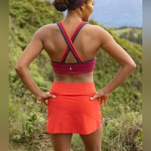 Title Nine ultralight bonded running skirt size L flame